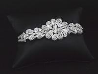 Witgouden exclusieve armband mat natuurlijke witte diamanten - afbeelding 4 van  10