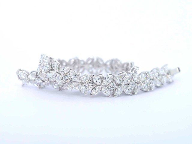 Witgouden exclusieve armband met 11.00 carat marquise en briljant geslepen diamanten - afbeelding 1 van  9