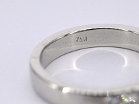 Witgouden half alliance ring met diamant - afbeelding 9 van  9