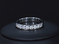 Witgouden half alliance ring met diamant - afbeelding 2 van  8