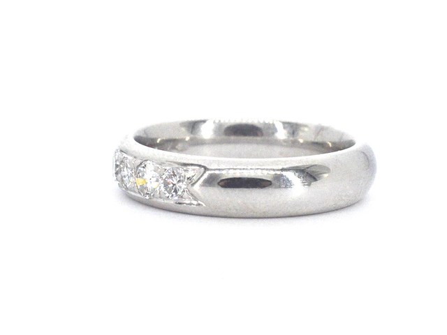 Witgouden half-alliance ring met natuurlijke diamanten - afbeelding 4 van  8