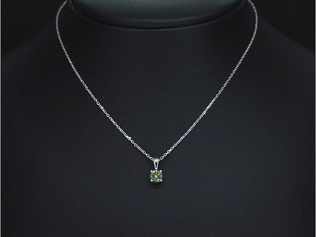 Witgouden halsketting groene diamant 0.25 carat - afbeelding 2 van  9