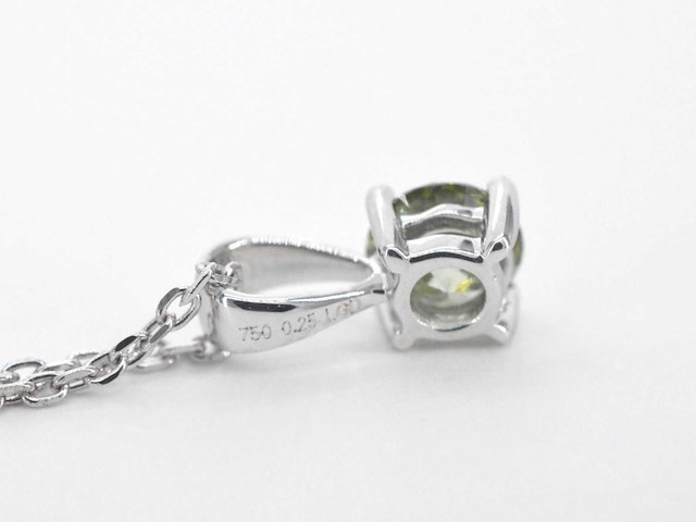 Witgouden halsketting groene diamant 0.25 carat - afbeelding 9 van  9