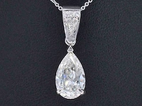 Witgouden hanger diamant peer 2.01 ct
