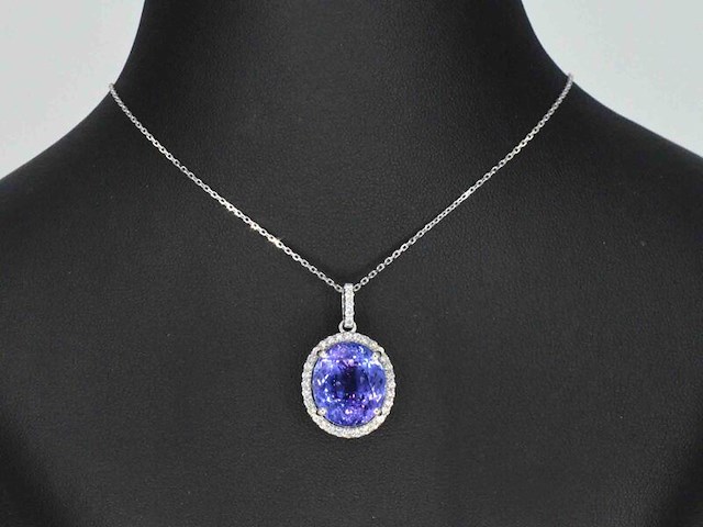 Witgouden hanger met diamanten en een tanzaniet - afbeelding 7 van  13