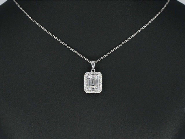 Witgouden hanger met diamanten en emerald shape middensteen - afbeelding 2 van  8