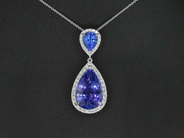 Witgouden hanger met diamanten en tanzanieten, excl. ketting - afbeelding 1 van  9