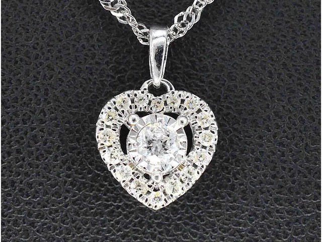 Witgouden hanger met diamanten in hartvorm, excl. ketting - afbeelding 1 van  7
