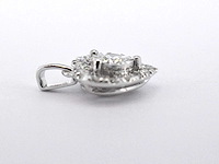 Witgouden hanger met diamanten in hartvorm - afbeelding 6 van  8