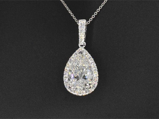 Witgouden hanger met druppelvorm briljant 3.00 carat - afbeelding 7 van  8