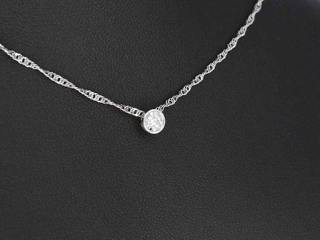 Witgouden hanger met een briljant geslepen diamant - afbeelding 5 van  7