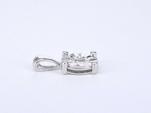 Witgouden hanger met een briljant geslepen diamant - afbeelding 6 van  7