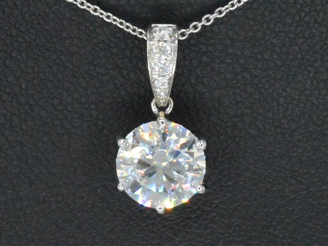 Witgouden hanger met een diamant van 2.00 carat, excl. ketting - afbeelding 9 van  10