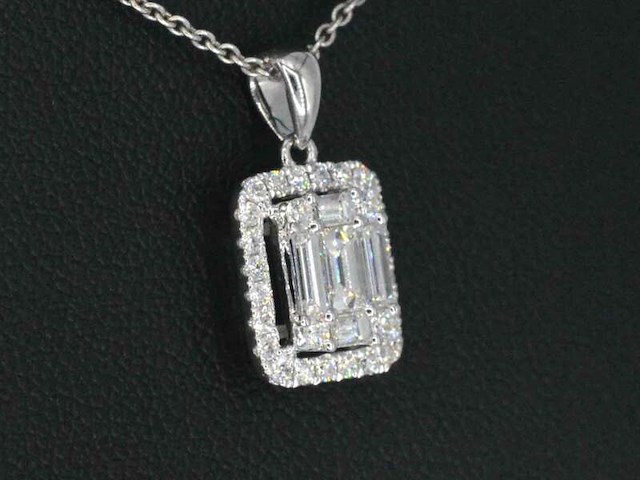 Witgouden hanger met natuurlijke diamanten en emerald shape in het midden, excl. ketting - afbeelding 3 van  7