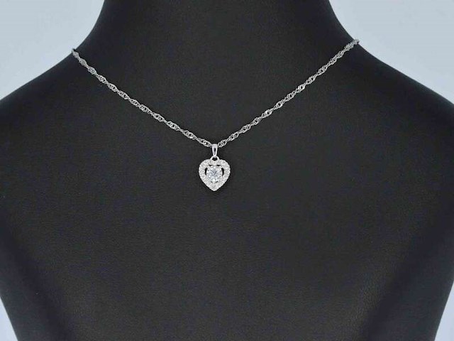 Witgouden hanger met natuurlijke diamanten in hartvorm, excl. ketting - afbeelding 2 van  9
