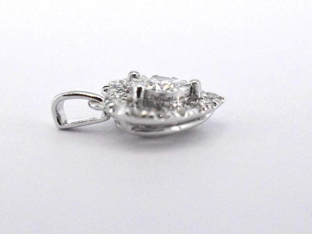 Witgouden hanger met natuurlijke diamanten in hartvorm, excl. ketting - afbeelding 5 van  9