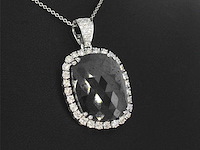 Witgouden hanger met witte en zwarte diamanten - afbeelding 1 van  7