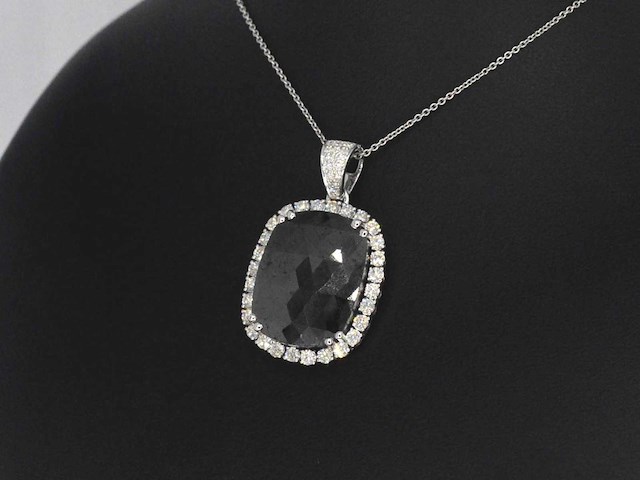 Witgouden hanger met witte en zwarte diamanten - afbeelding 4 van  7