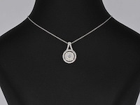 Witgouden hanger volledig bezet met diamanten - afbeelding 2 van  6