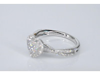 Witgouden hartvormige entourage ring met diamanten - afbeelding 6 van  8