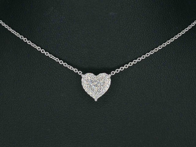 Witgouden hartvormige hanger en collier vol met diamanten - afbeelding 1 van  10