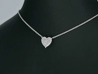 Witgouden hartvormige hanger en collier vol met diamanten - afbeelding 5 van  11