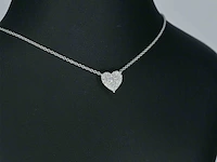 Witgouden hartvormige hanger en collier vol met diamanten - afbeelding 6 van  11