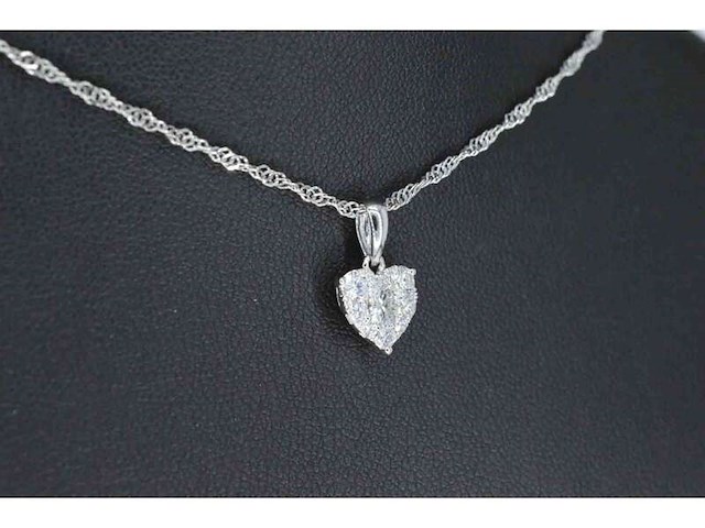 Witgouden hartvormige hanger met diamanten, excl. ketting - afbeelding 4 van  7