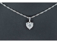 Witgouden hartvormige hanger met diamanten - afbeelding 4 van  6