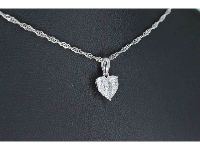 Witgouden hartvormige hanger met diamanten - afbeelding 4 van  6