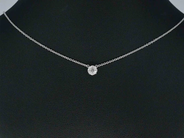Witgouden ketting en hanger met diamant - afbeelding 2 van  9