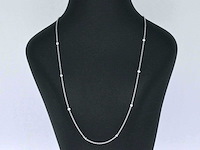 Witgouden ketting met 8 briljant geslepen diamanten - afbeelding 2 van  7