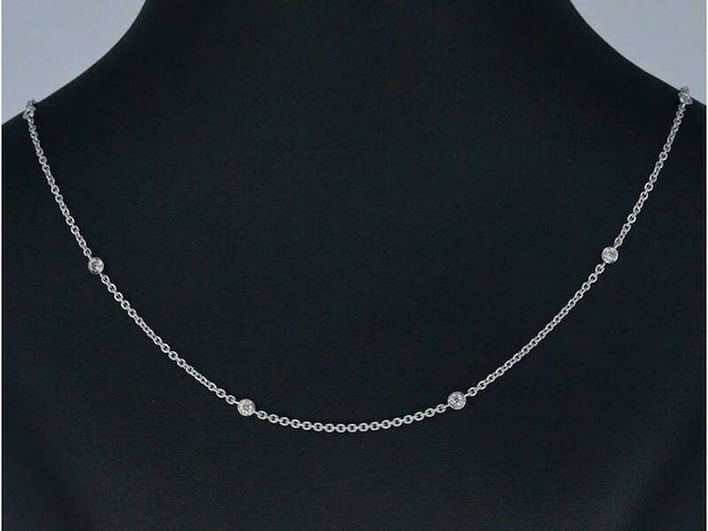 Witgouden ketting met 8 briljant geslepen diamanten - afbeelding 1 van  8