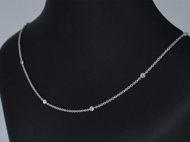 Witgouden ketting met 8 briljant geslepen diamanten - afbeelding 3 van  8