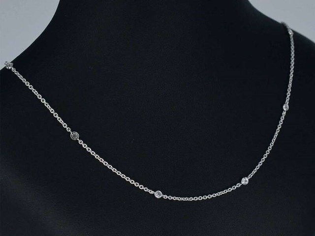 Witgouden ketting met 8 briljant geslepen diamanten - afbeelding 4 van  8
