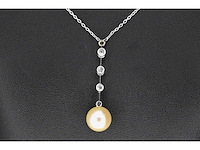 Witgouden ketting met parel en diamanten - afbeelding 2 van  6