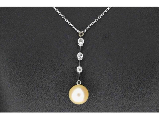 Witgouden ketting met parel en diamanten - afbeelding 2 van  7