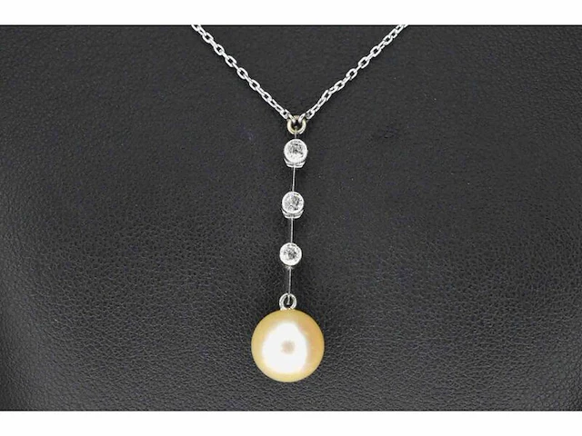 Witgouden ketting met parel en diamanten - afbeelding 2 van  7