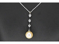 Witgouden ketting met parel en diamanten - afbeelding 2 van  7