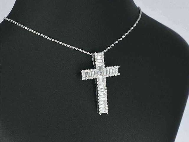 Witgouden kruis hanger met diamanten gezet, excl. ketting - afbeelding 5 van  10