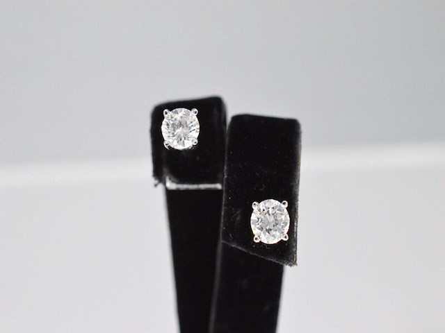 Witgouden natuurlijke diamanten oorbellen van 1.00 carat - afbeelding 3 van  6