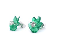 Witgouden oorbellen 0.18 carat met groene edele bloem en grote diamanten - afbeelding 8 van  11