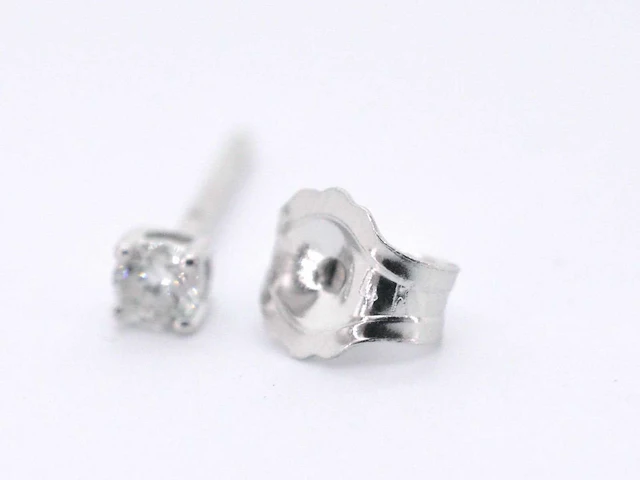 Witgouden oorbellen diamant 0.10 ct - afbeelding 7 van  8
