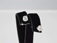 Witgouden oorbellen diamant 0.60 ct - afbeelding 4 van  5