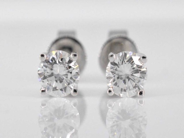 Witgouden oorbellen diamant 1.00 ct - afbeelding 1 van  5