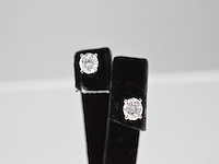 Witgouden oorbellen diamant 1.00 ct - afbeelding 3 van  5
