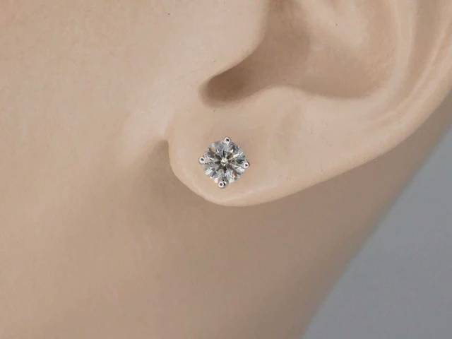 Witgouden oorbellen diamant 1.00 ct - afbeelding 2 van  6