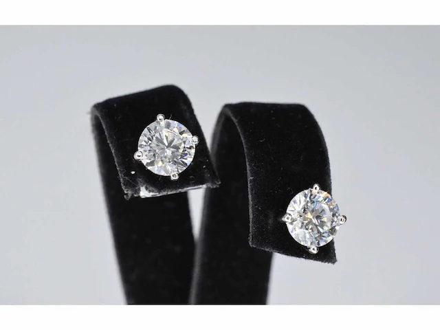 Witgouden oorbellen diamant 1.00 ct - afbeelding 3 van  7