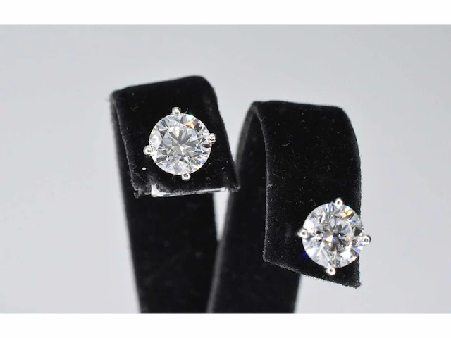 Witgouden oorbellen diamant 1.00 ct - afbeelding 5 van  7