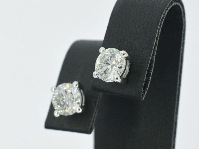 Witgouden oorbellen diamant 2.00 ct igi - afbeelding 3 van  9